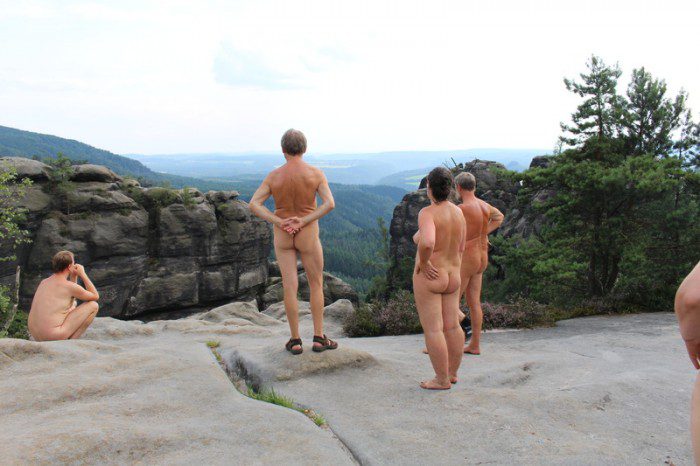 Lire la suite à propos de l’article Naturisme en liberté en Suisse Saxonne