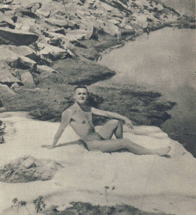 vivre d'abord 1956 - pose à la neige